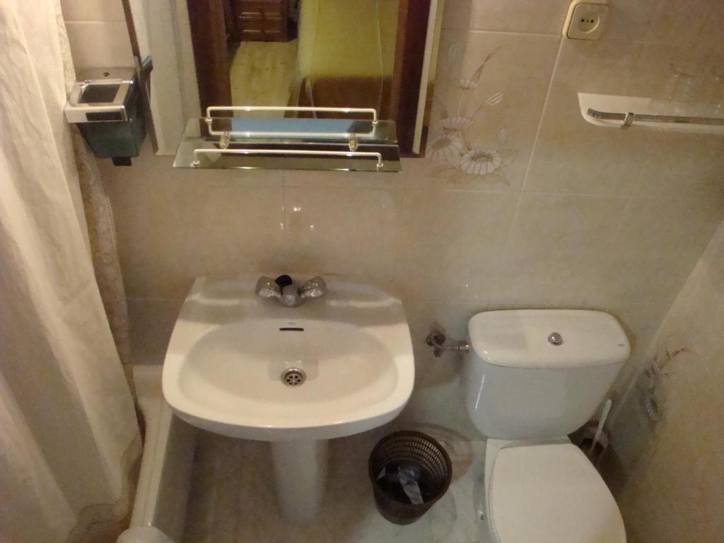 Hostal Zamora Madryt Pokój zdjęcie