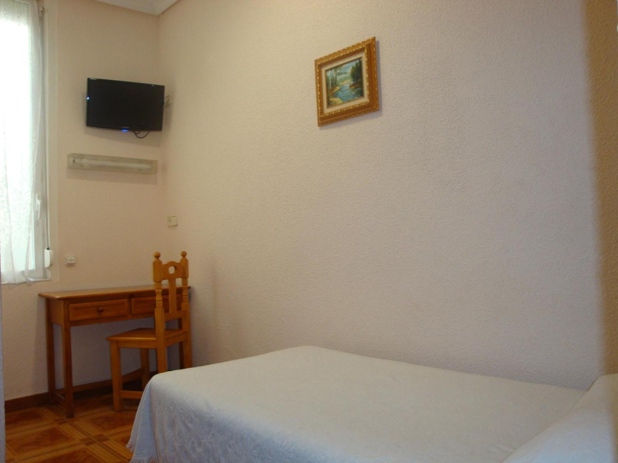 Hostal Zamora Madryt Zewnętrze zdjęcie