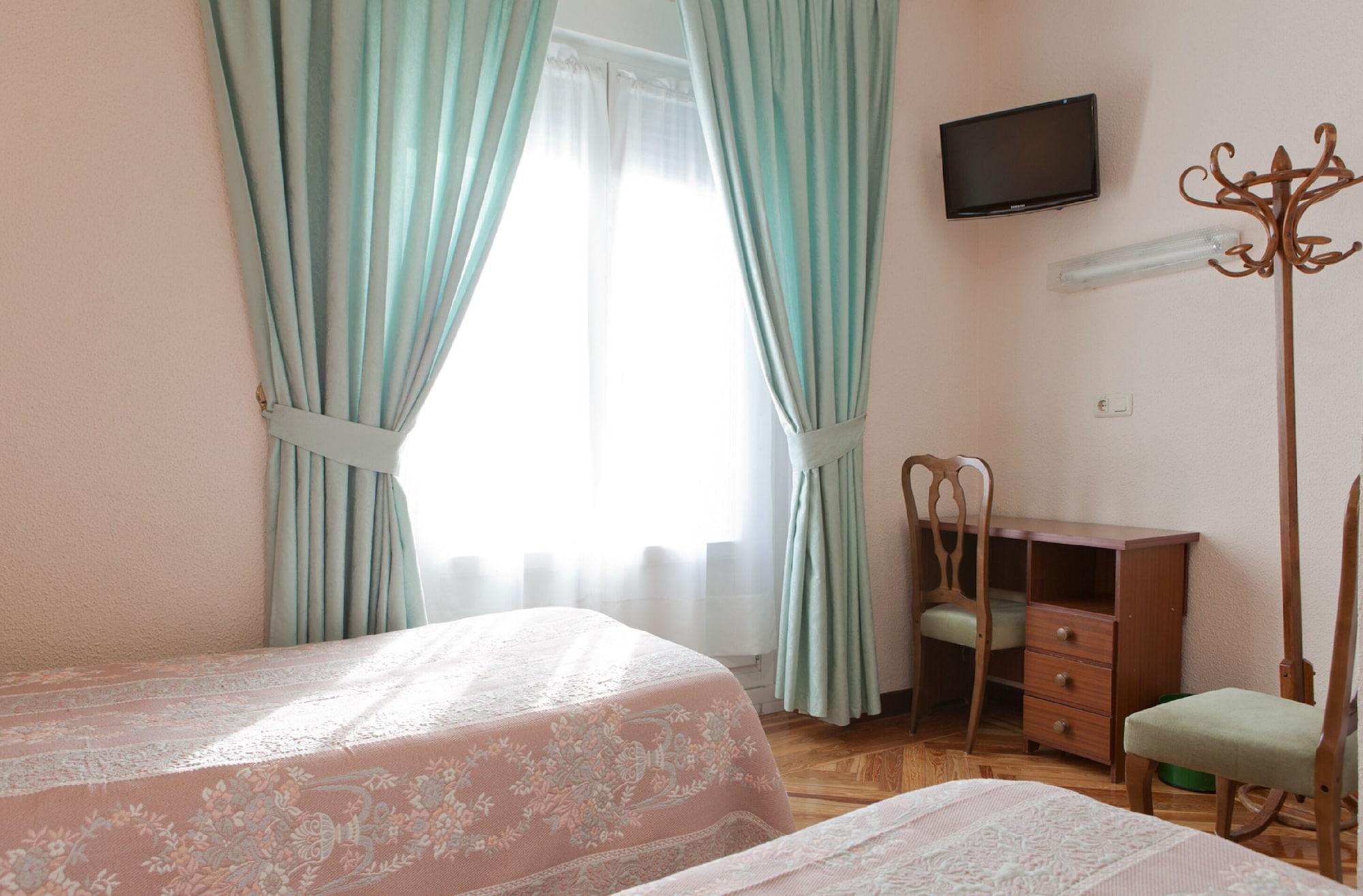 Hostal Zamora Madryt Zewnętrze zdjęcie
