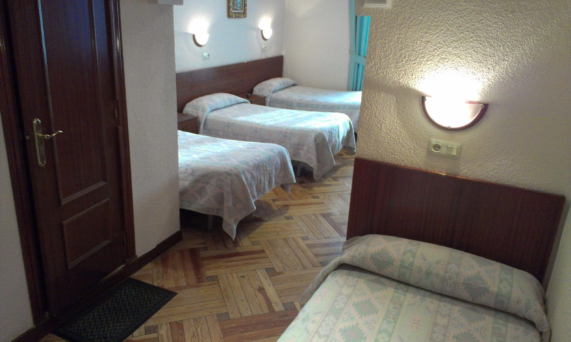 Hostal Zamora Madryt Zewnętrze zdjęcie