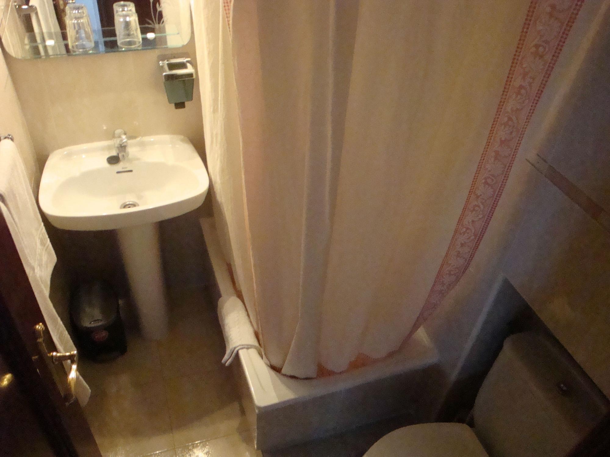Hostal Zamora Madryt Zewnętrze zdjęcie
