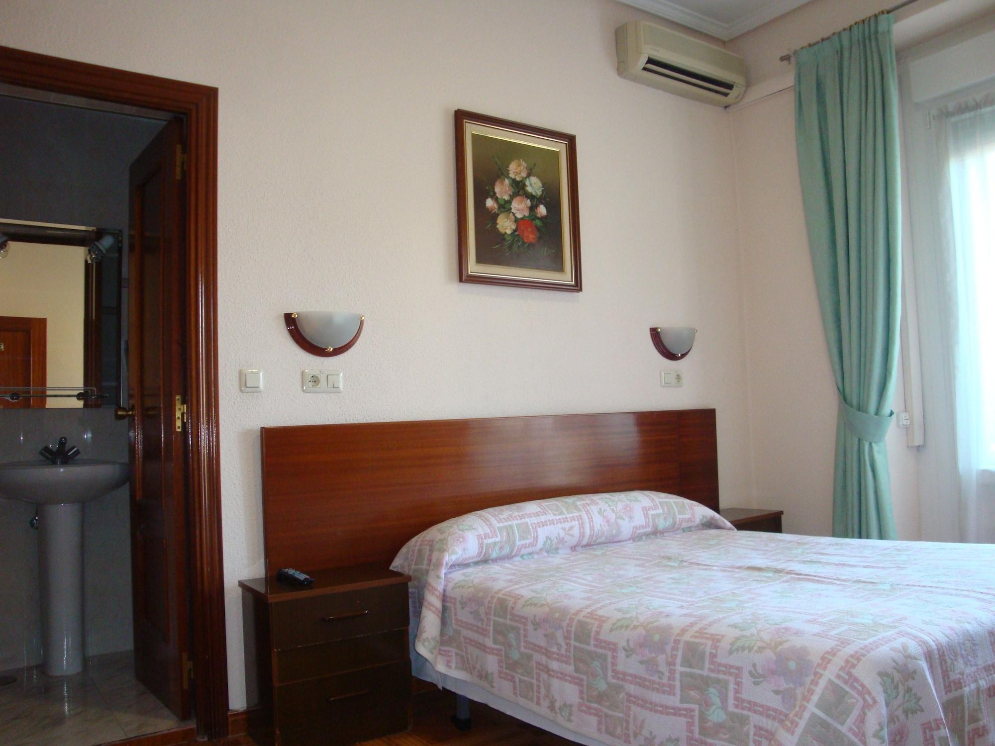 Hostal Zamora Madryt Zewnętrze zdjęcie