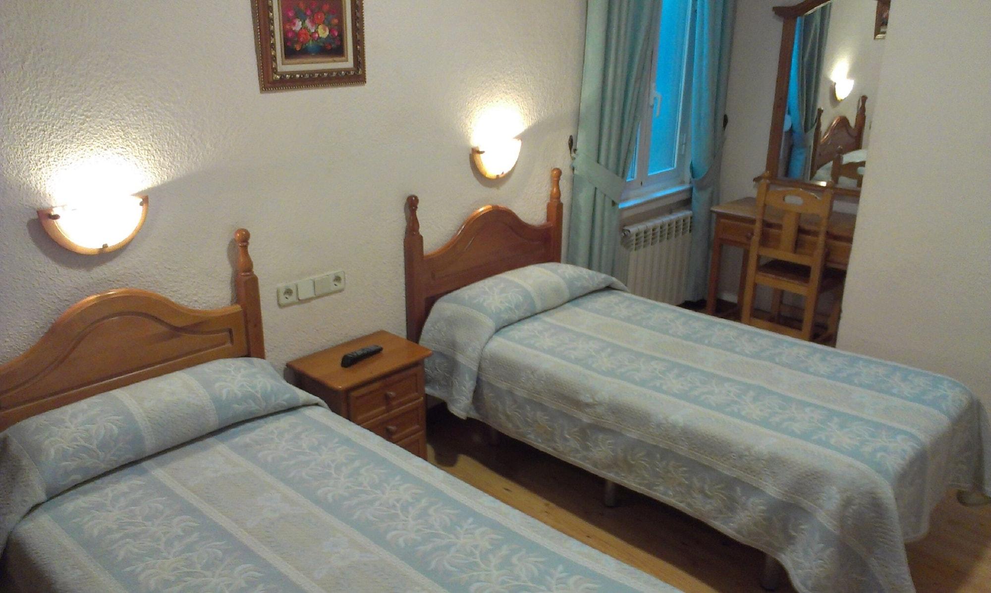 Hostal Zamora Madryt Zewnętrze zdjęcie