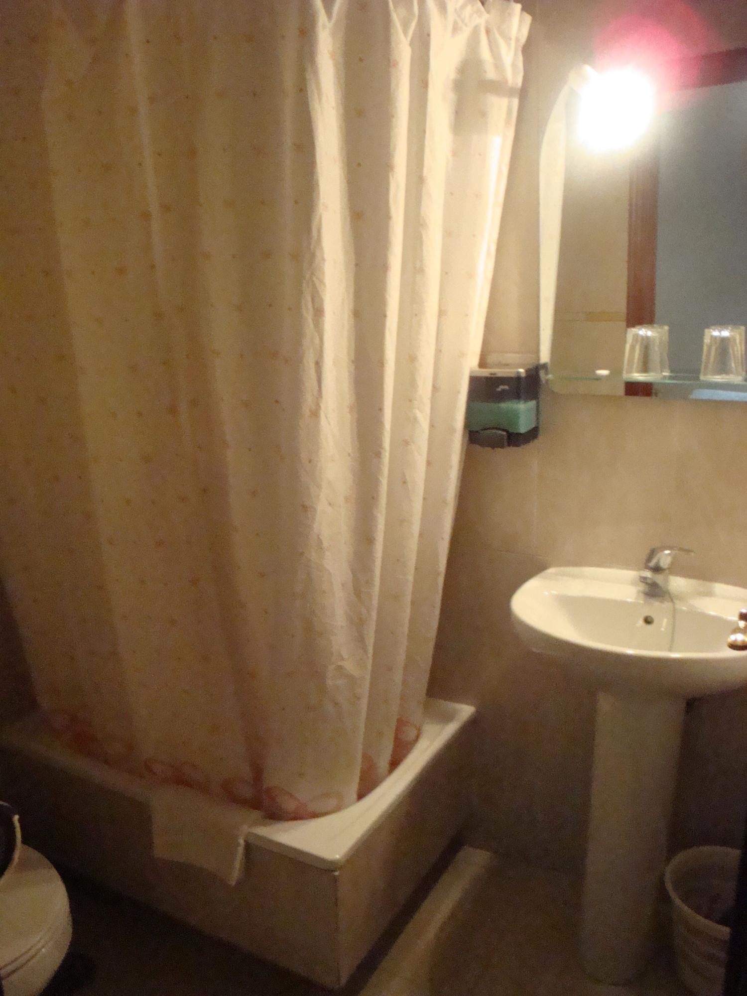 Hostal Zamora Madryt Zewnętrze zdjęcie