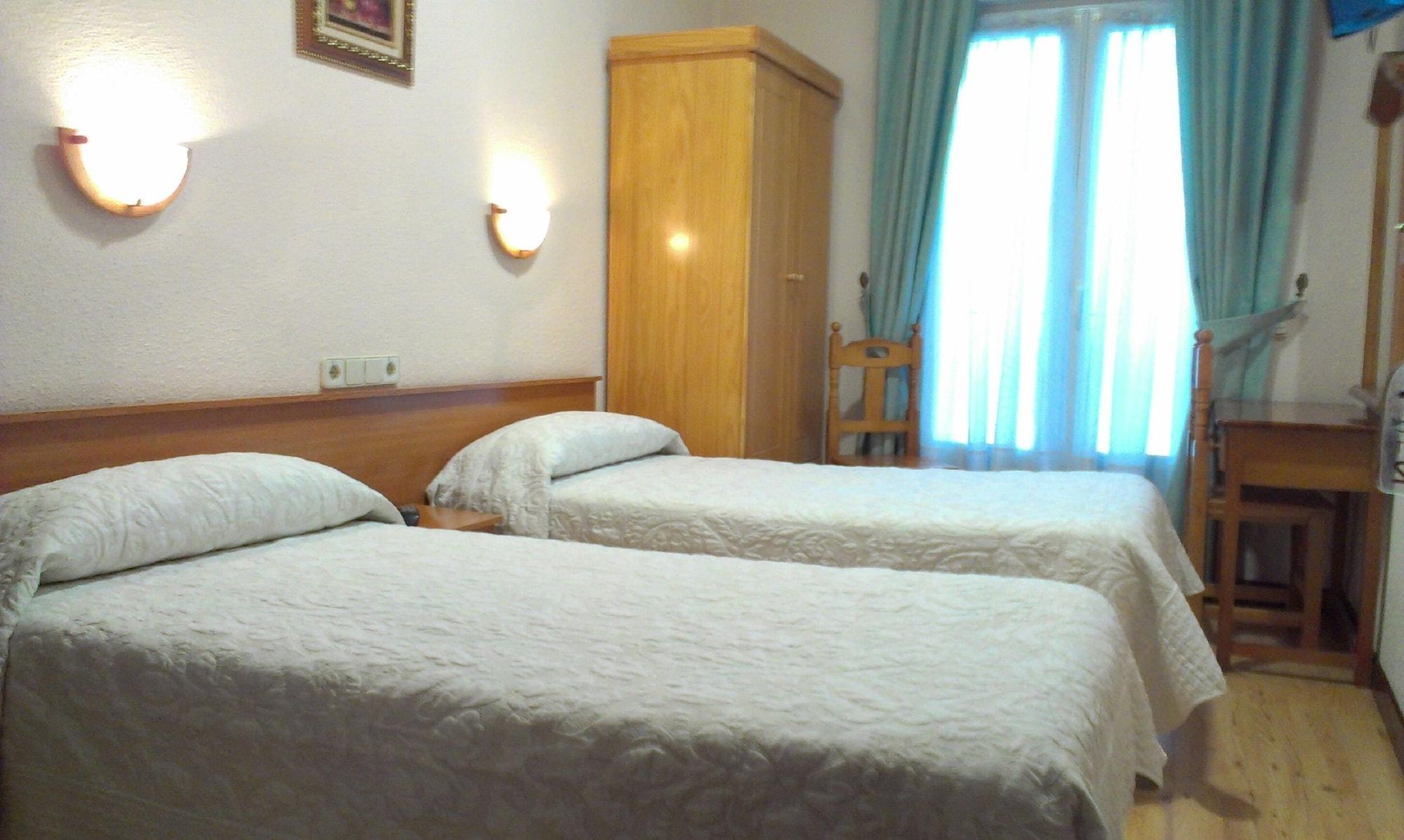 Hostal Zamora Madryt Zewnętrze zdjęcie