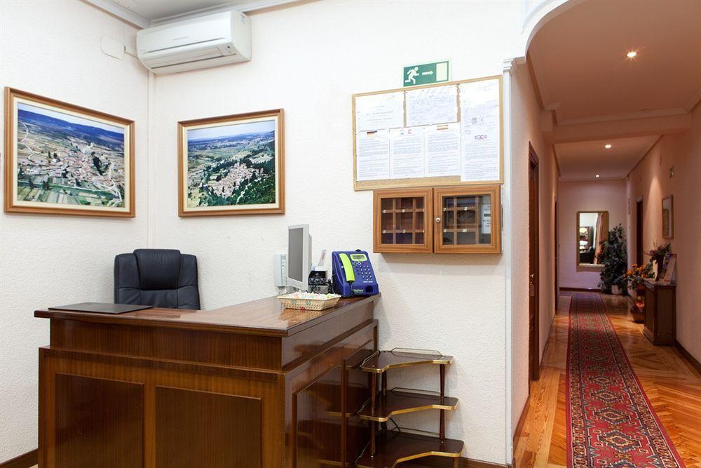 Hostal Zamora Madryt Zewnętrze zdjęcie