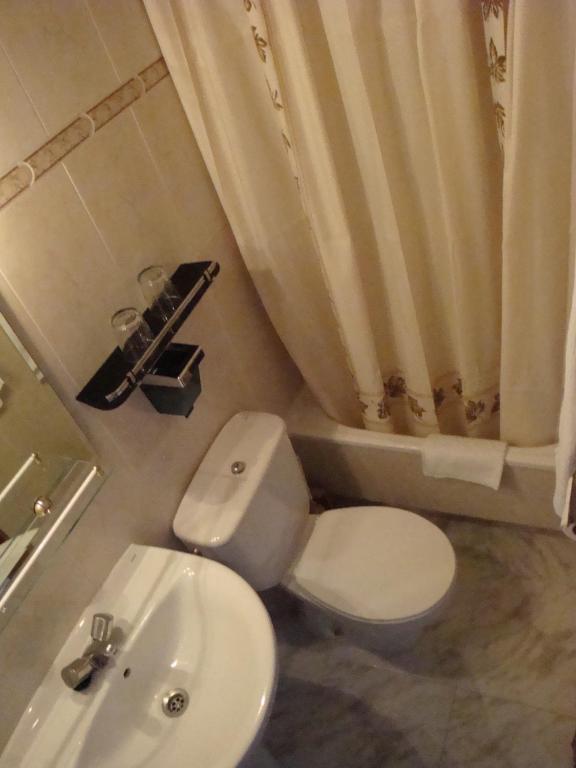 Hostal Zamora Madryt Pokój zdjęcie