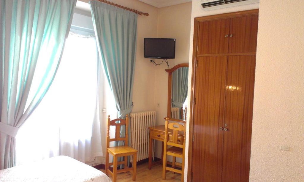 Hostal Zamora Madryt Pokój zdjęcie