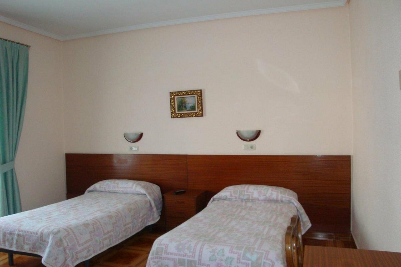 Hostal Zamora Madryt Zewnętrze zdjęcie